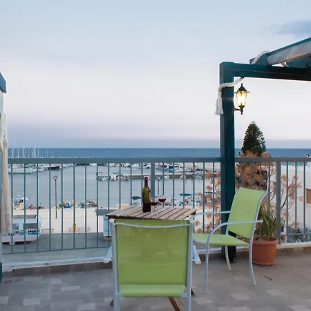 Holiday home Penthouse With Roof Garden In Zygi Village Marina *