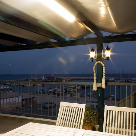 Holiday home Penthouse With Roof Garden In Zygi Village Marina Larnaca