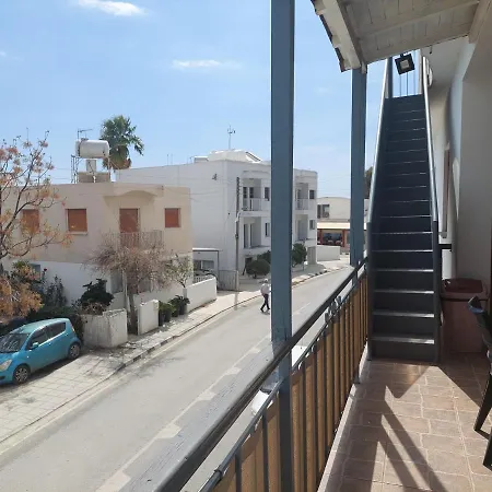 Holiday home Penthouse With Roof Garden In Zygi Village Marina *